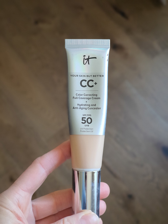 make up rosacea itcosmetics